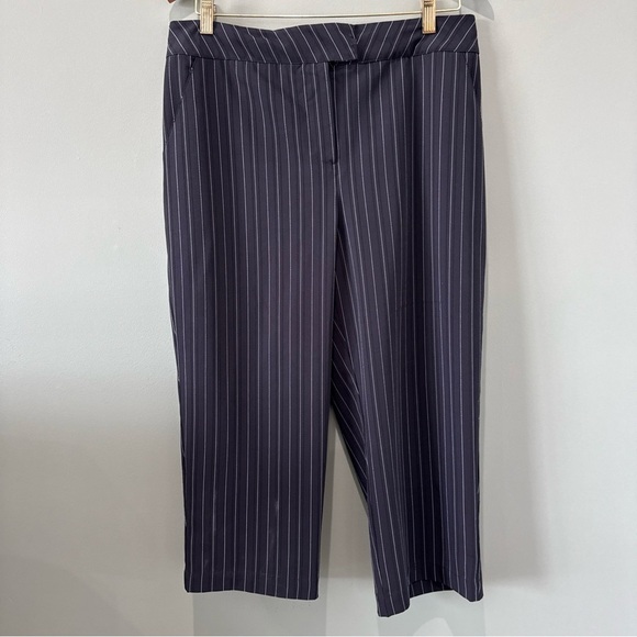 Tail Pants - Tail Womens Black Pinstripe Cropped Pant Capri Size 10 Golf Outdoor Performance